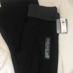 Black GAP yoga pants/ leggings
